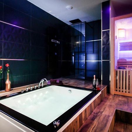 L'Ecrin Champenois - Suite Avec Balneo Et Sauna Prives Châlons-en-Champagne Zewnętrze zdjęcie